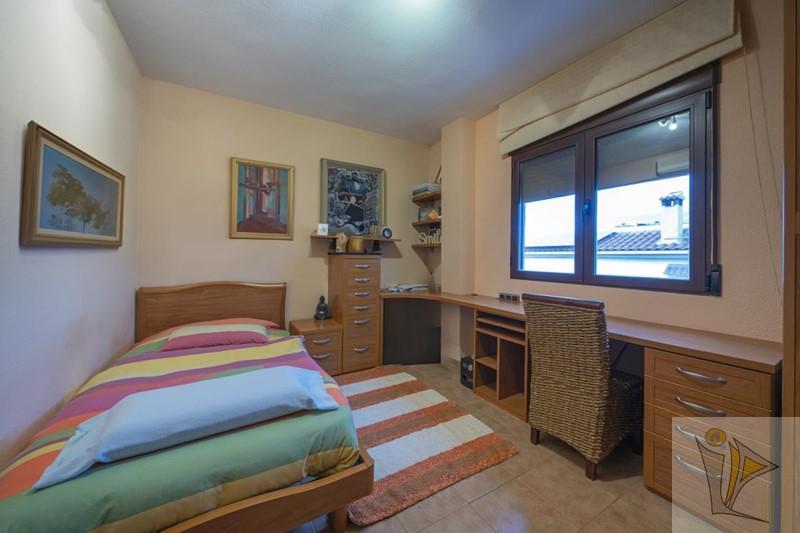 For sale of chalet in Otura
