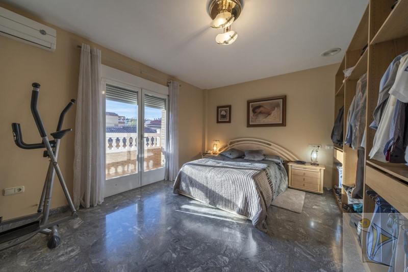 Venta de chalet en Otura