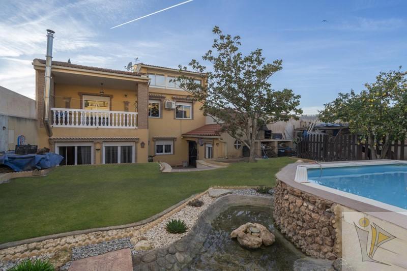 Venta de chalet en Otura