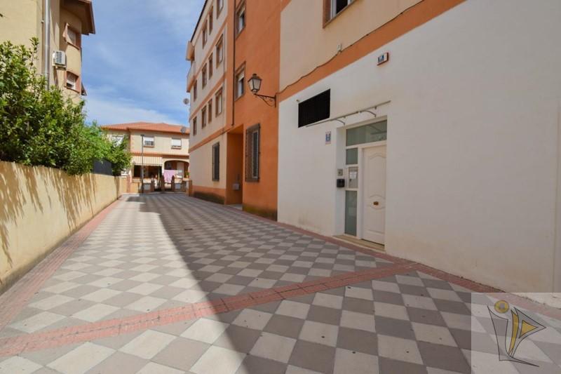 For sale of commercial in Atarfe