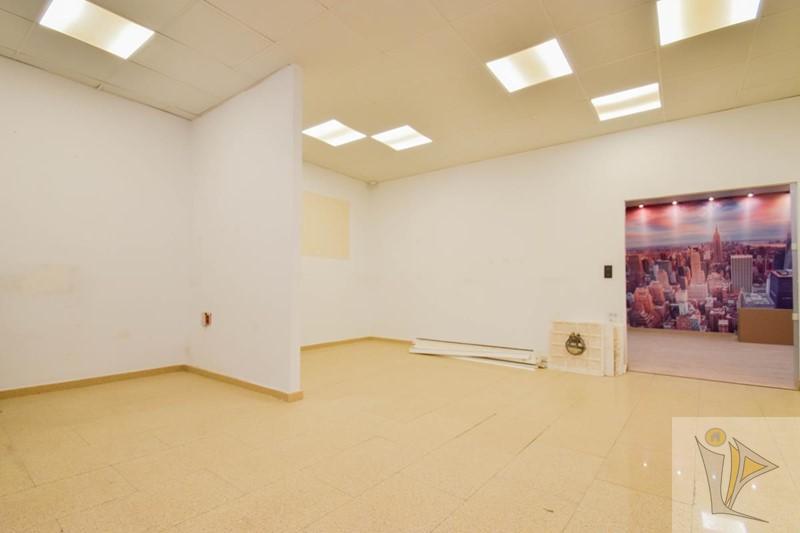 For sale of commercial in Atarfe