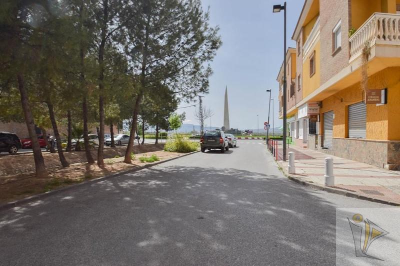 For sale of commercial in Atarfe