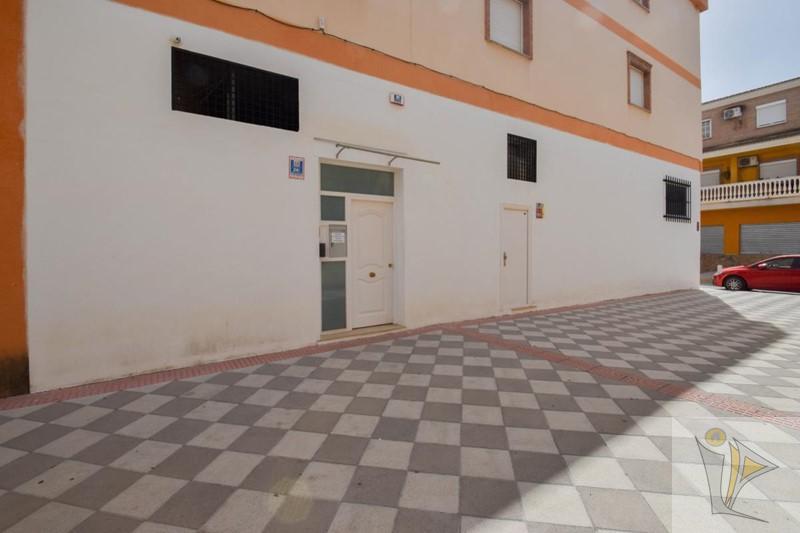 For sale of commercial in Atarfe