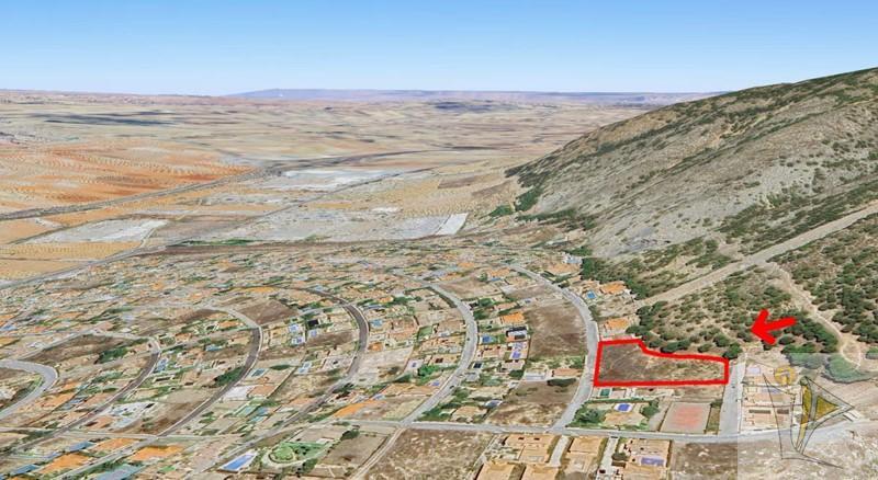 For sale of land in Padul