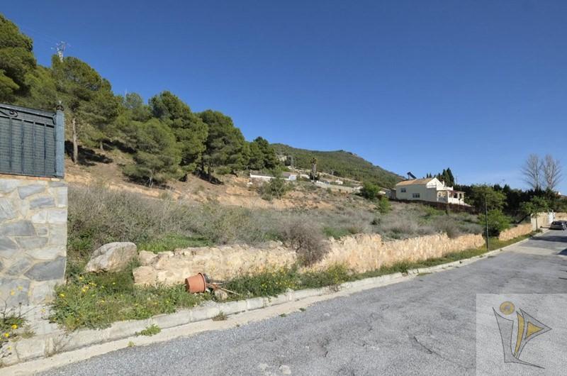 For sale of land in Padul