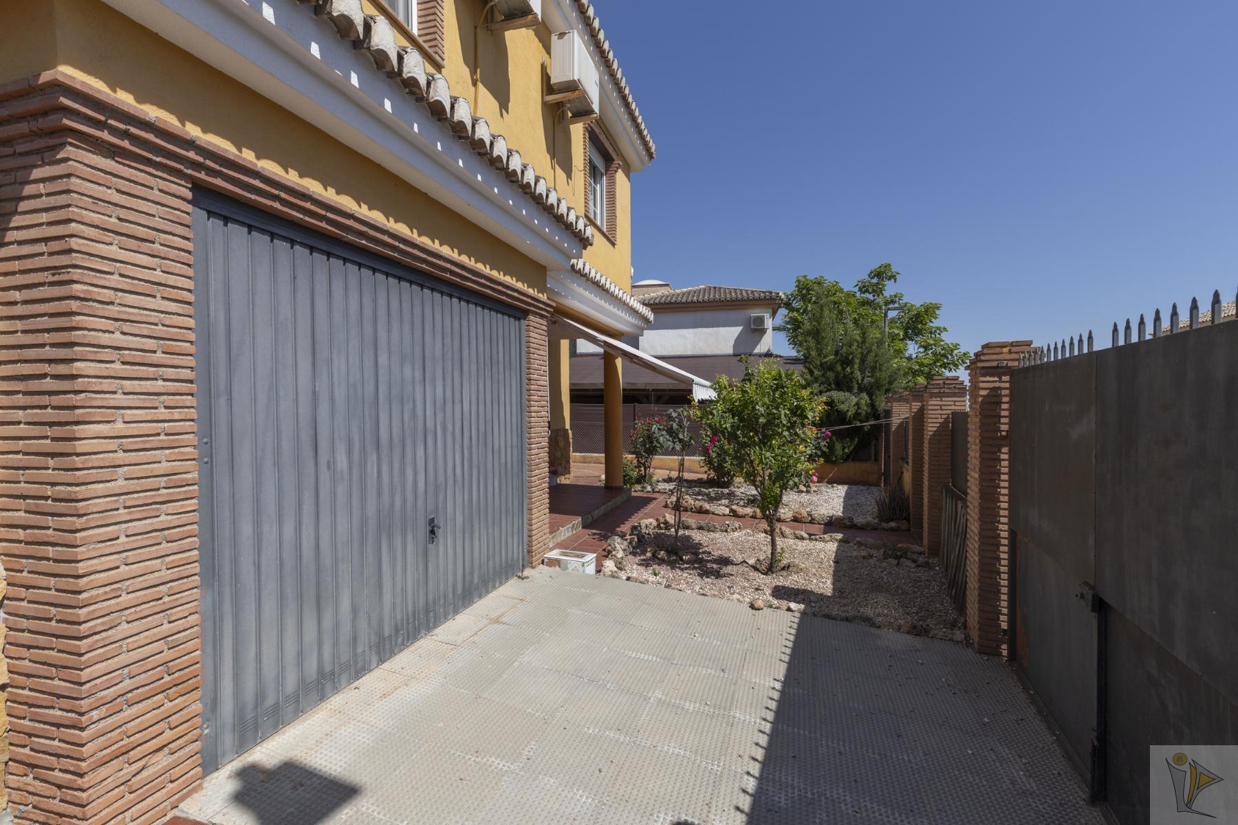 For sale of chalet in Otura