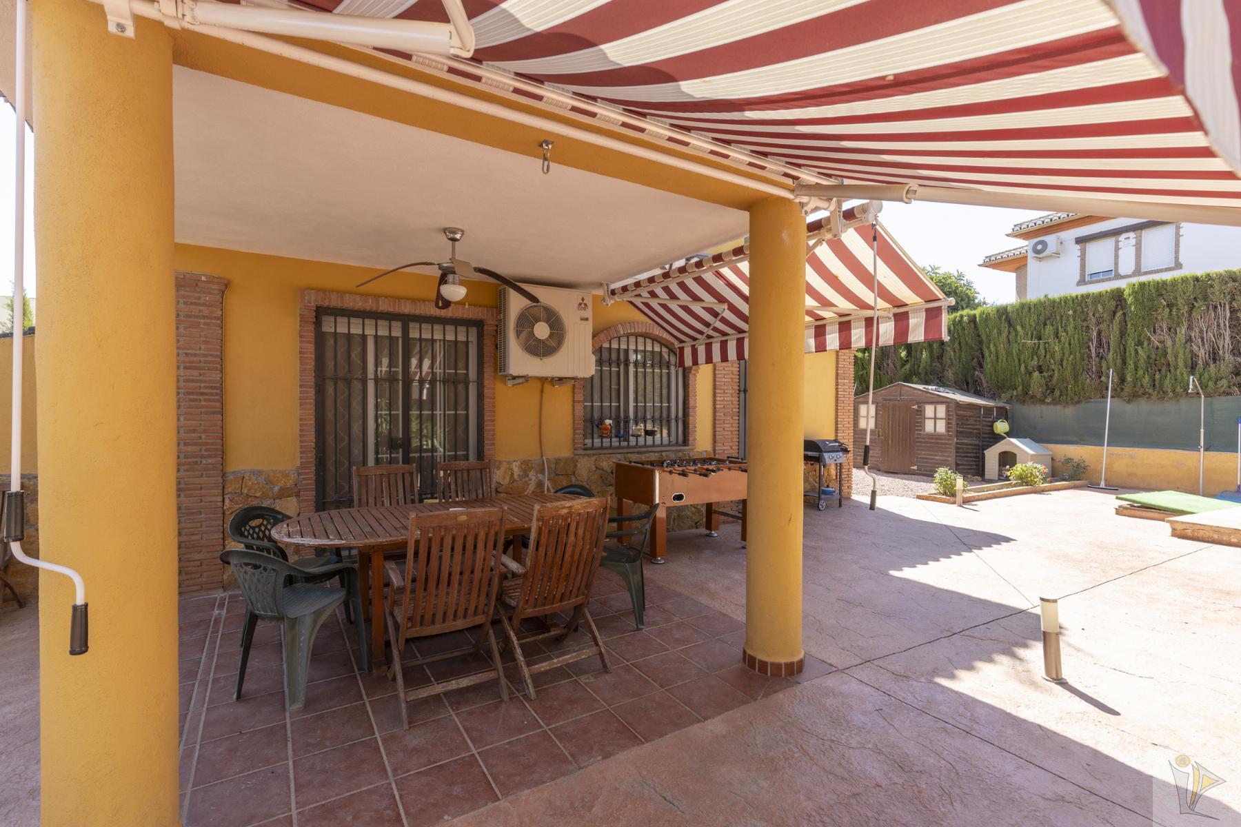 For sale of chalet in Otura