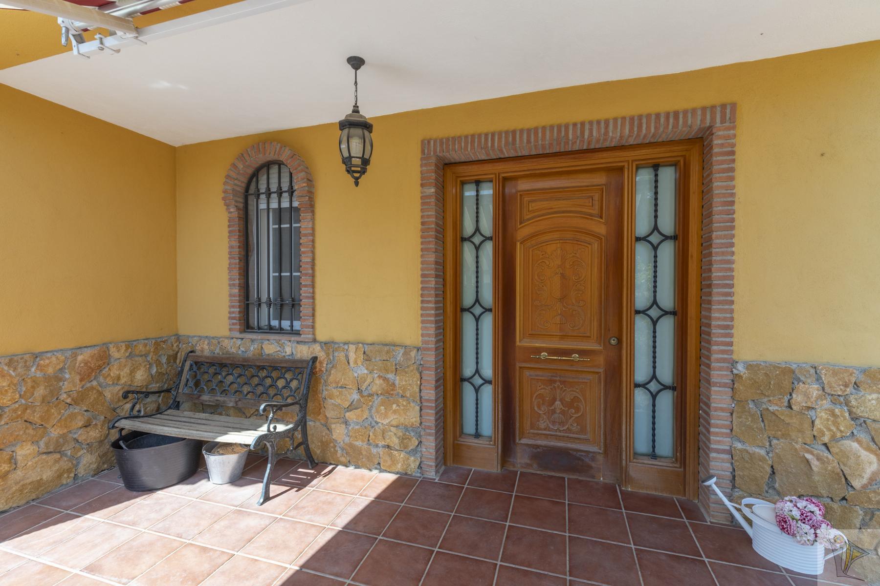 For sale of chalet in Otura