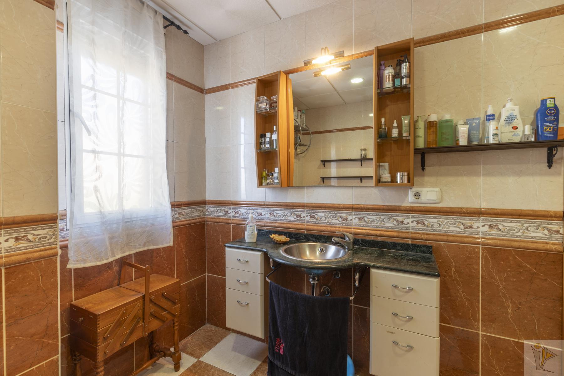 For sale of chalet in Otura