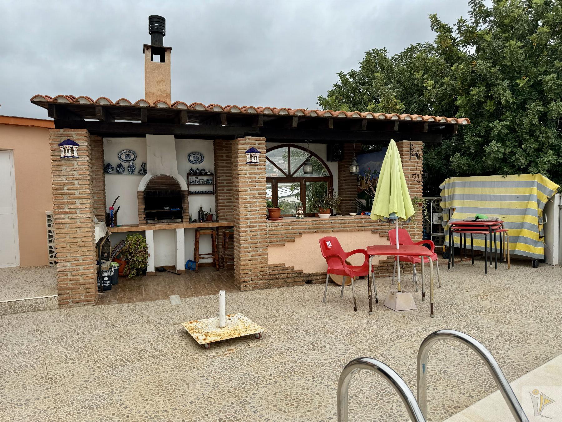 Venta de finca rústica en Molvízar