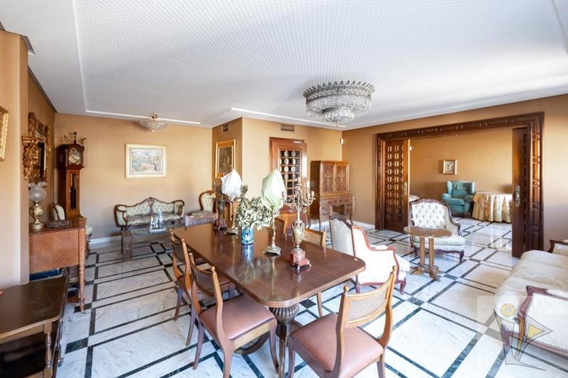 Venta de piso en Granada