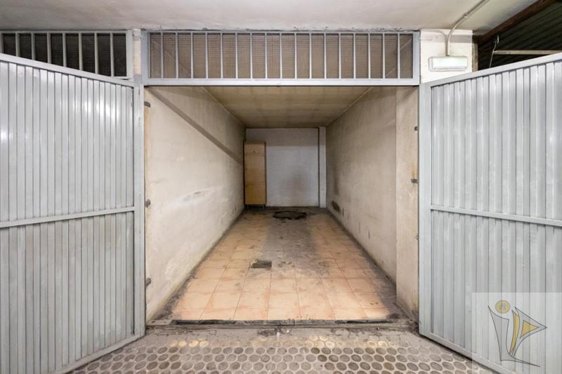 For sale of flat in Granada