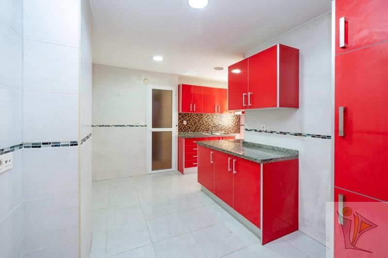 For sale of flat in Granada