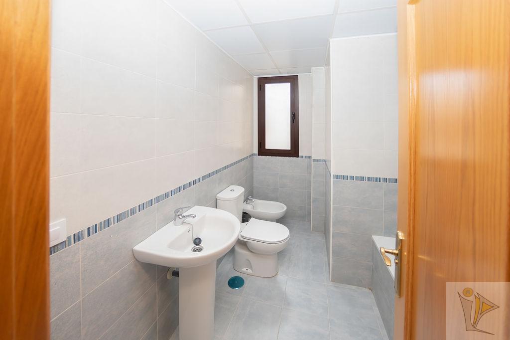 For sale of flat in Churriana de la Vega