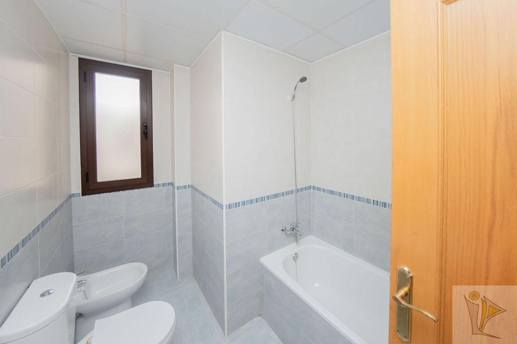 For sale of flat in Churriana de la Vega