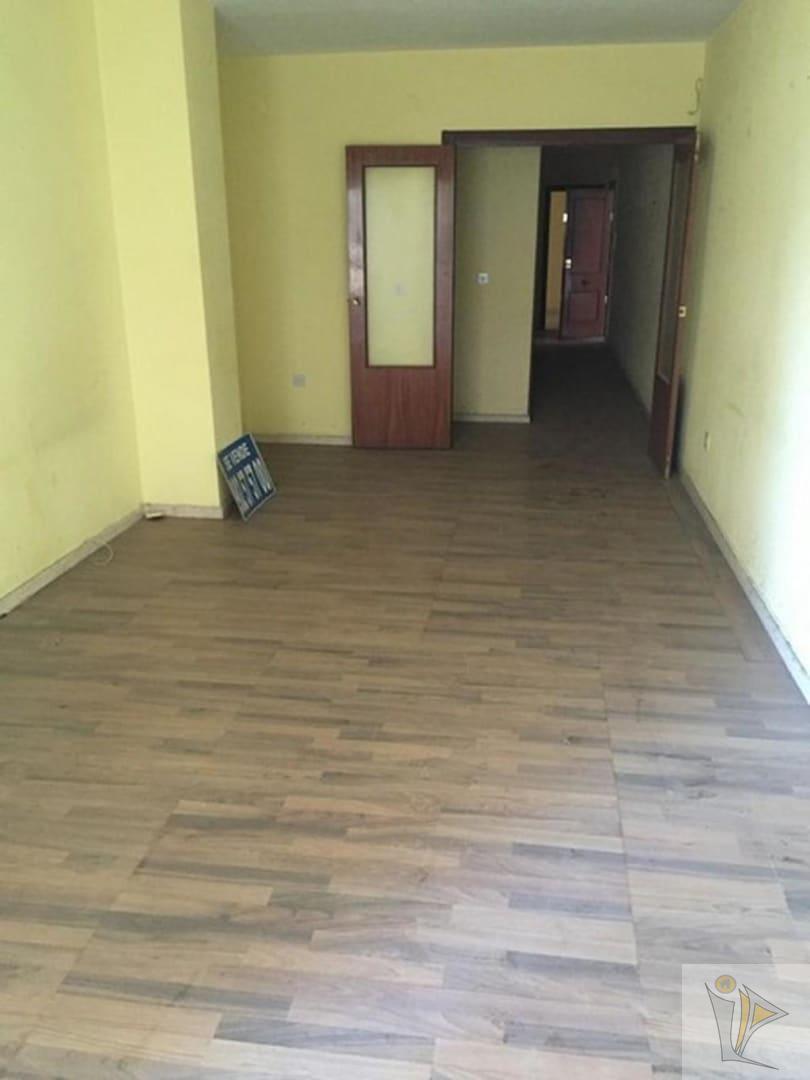 For sale of flat in Motril