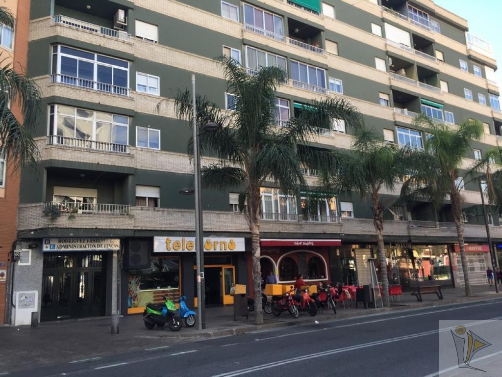 For sale of flat in Motril