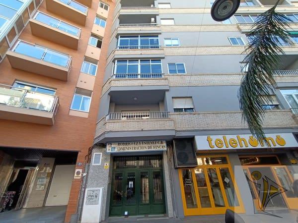 For sale of flat in Motril