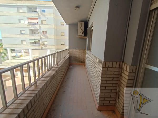 For sale of flat in Motril