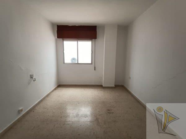 For sale of flat in Motril