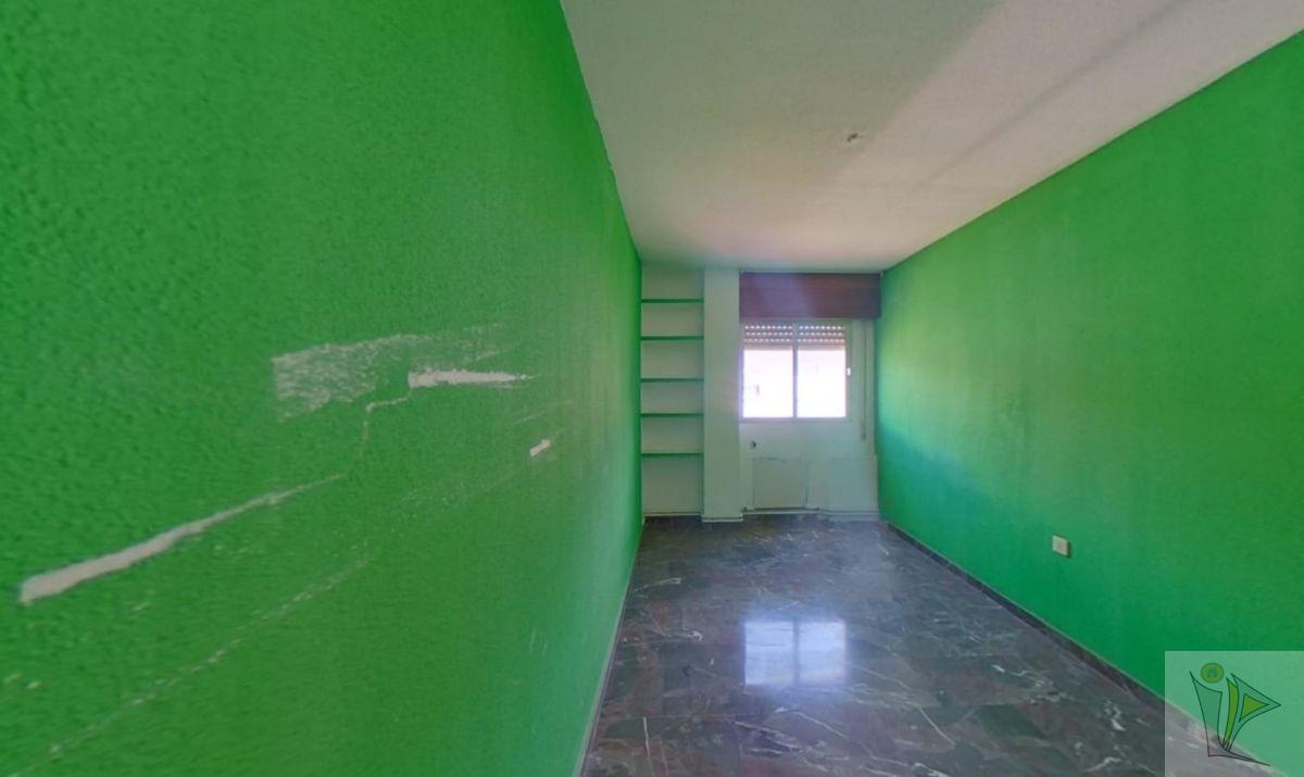 For sale of flat in Pulianas
