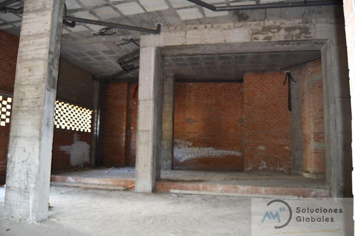 Sprzedaż z local comercial w Estepona