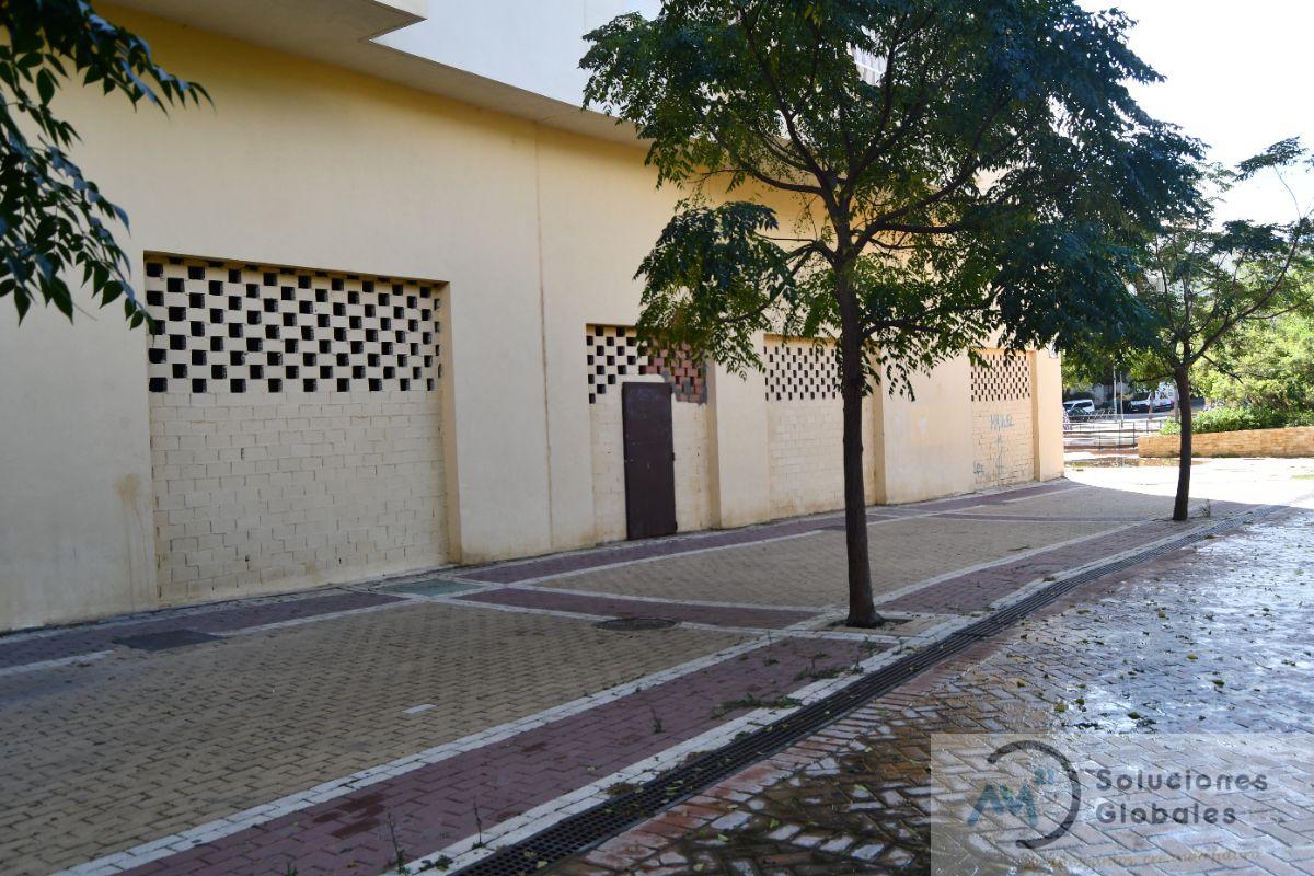 Sprzedaż z local comercial w Estepona