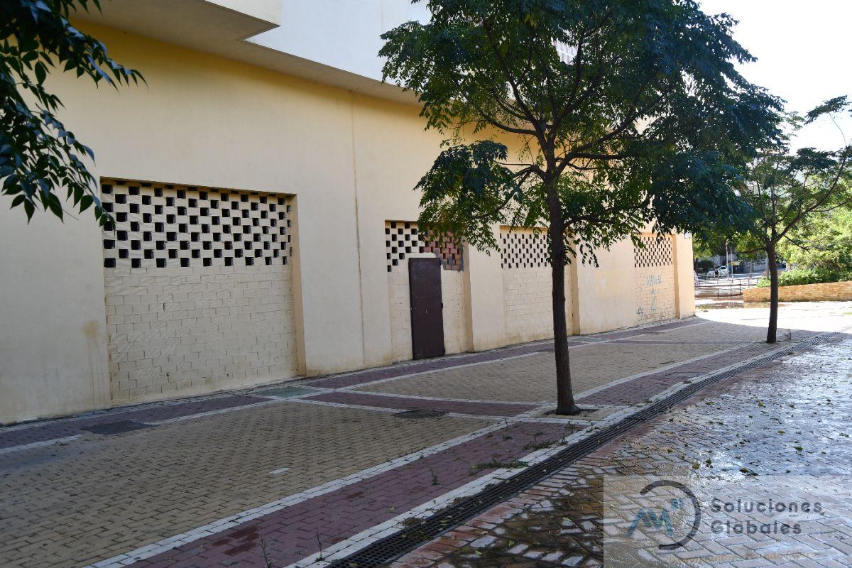 Sprzedaż z local comercial w Estepona