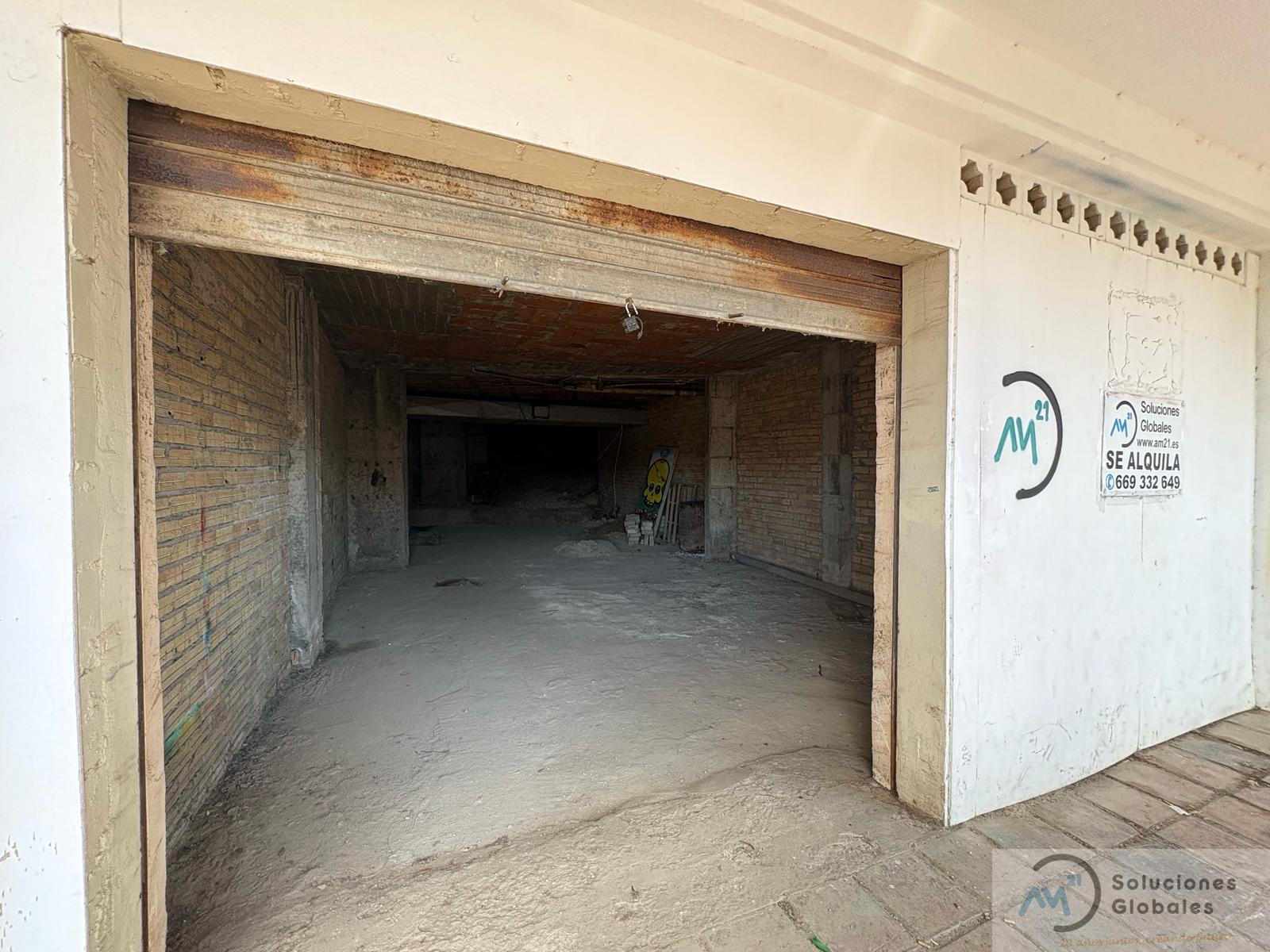 Alquiler de local comercial en Estepona