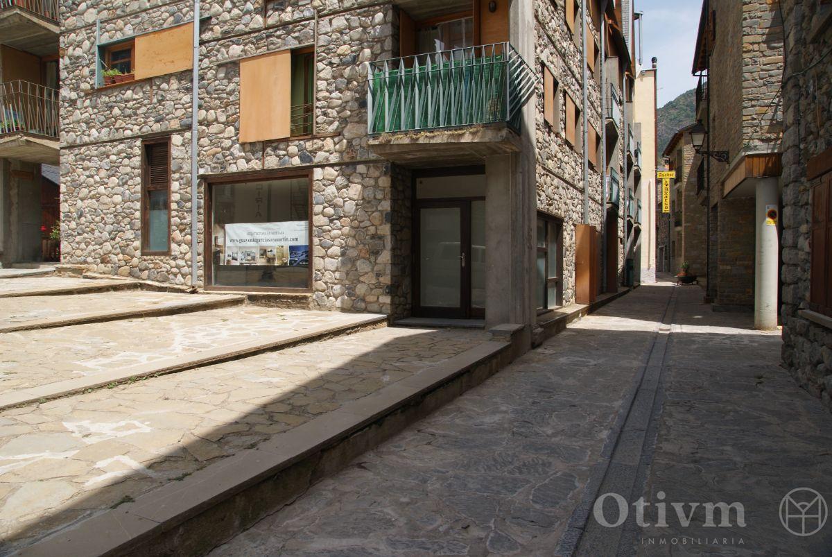 For rent of commercial in Benasque