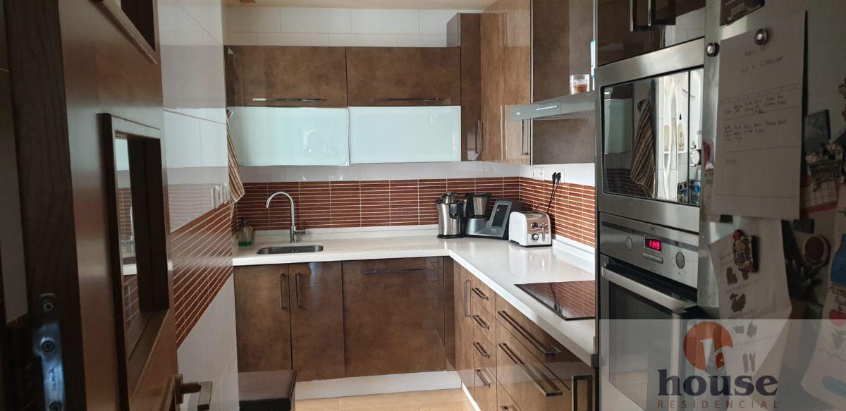 For sale of flat in Córdoba