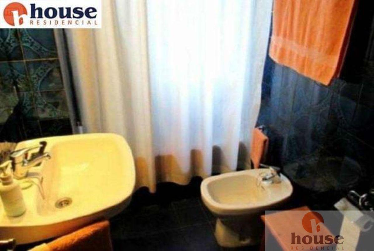 For sale of flat in Córdoba