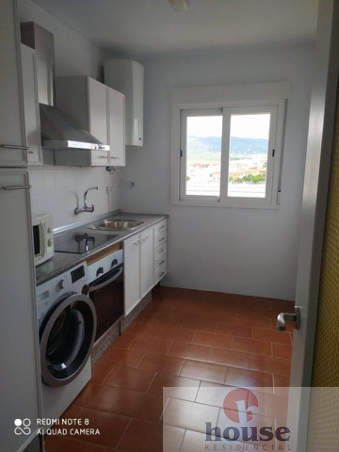 For sale of flat in Córdoba