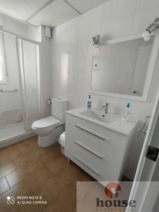 For sale of flat in Córdoba