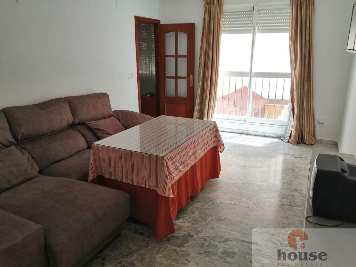 For sale of flat in Córdoba