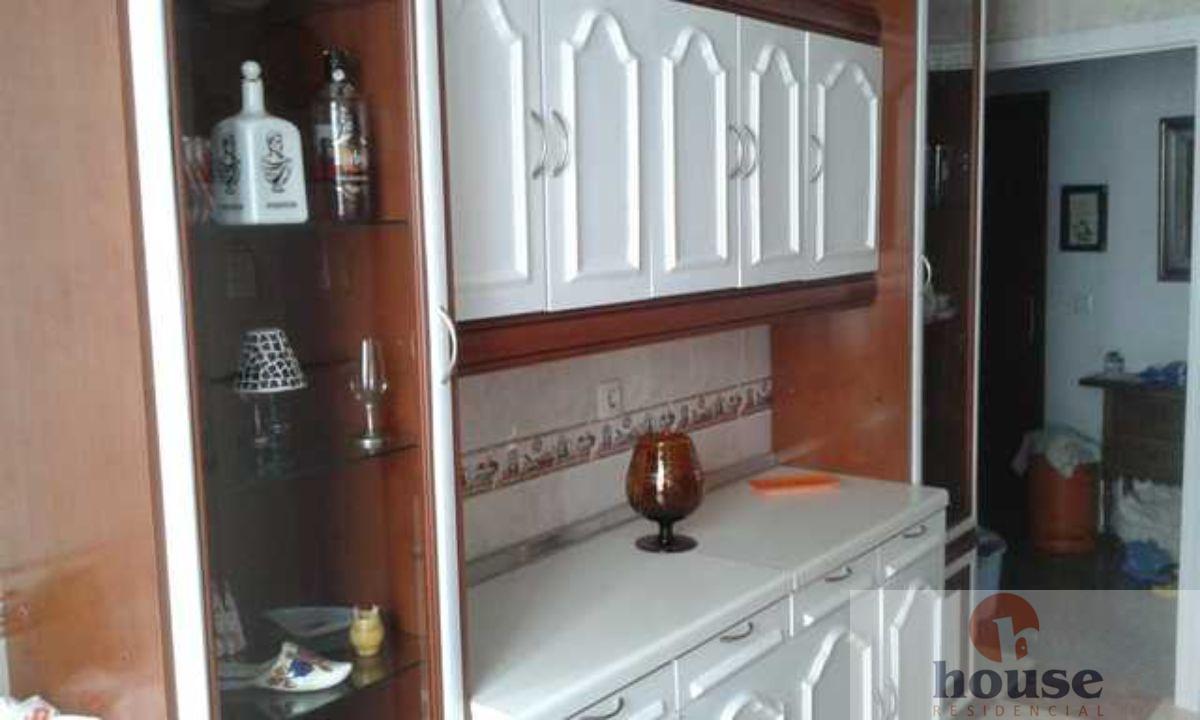 For sale of flat in Córdoba