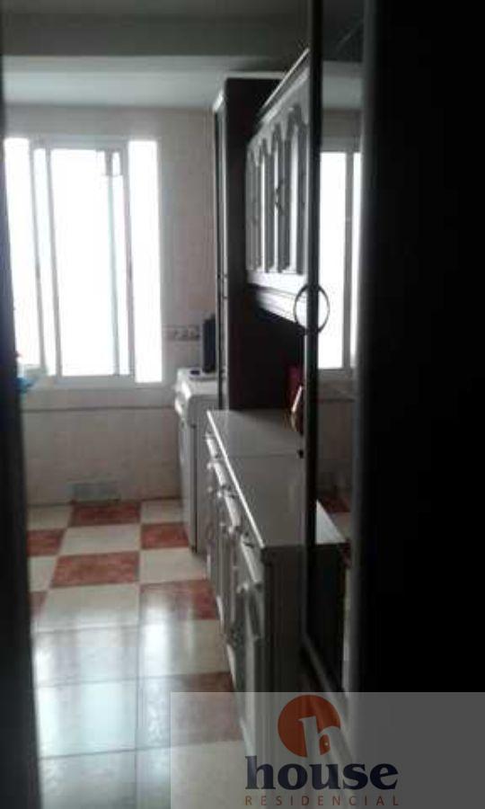 For sale of flat in Córdoba
