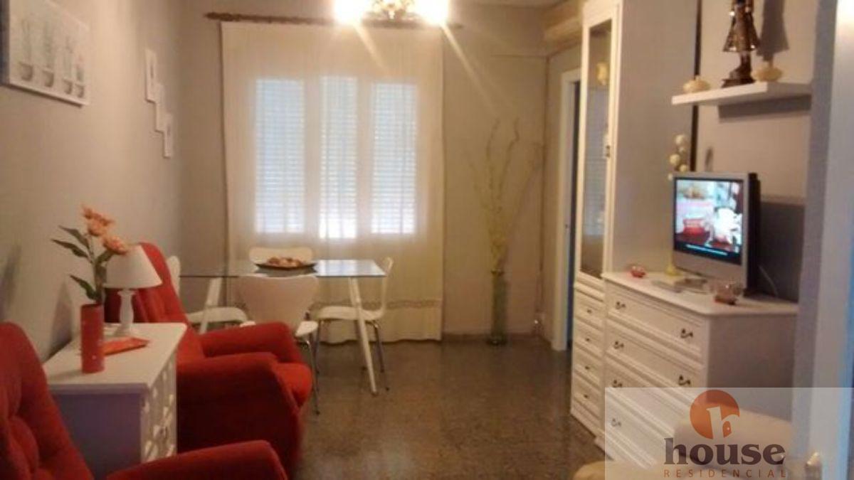 For sale of flat in Córdoba