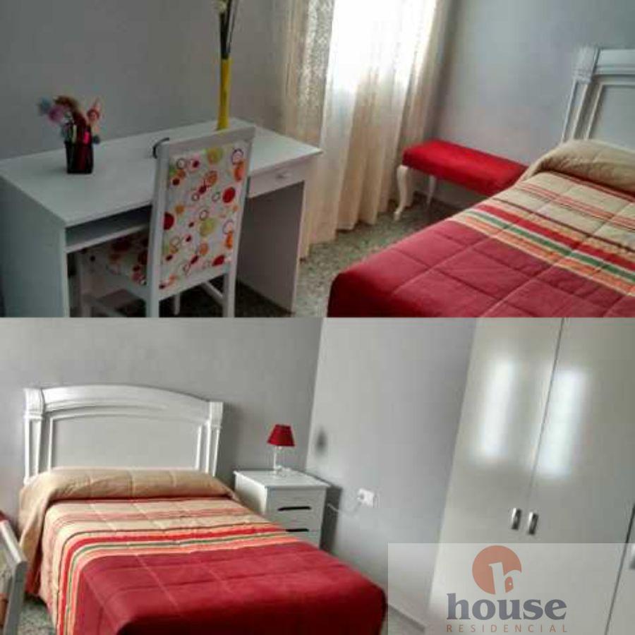 For sale of flat in Córdoba