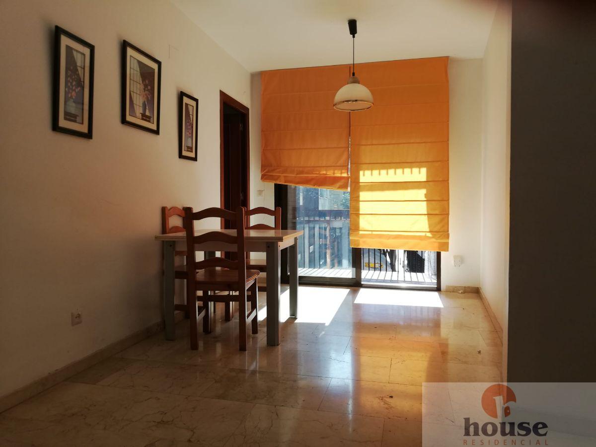 For sale of flat in Córdoba