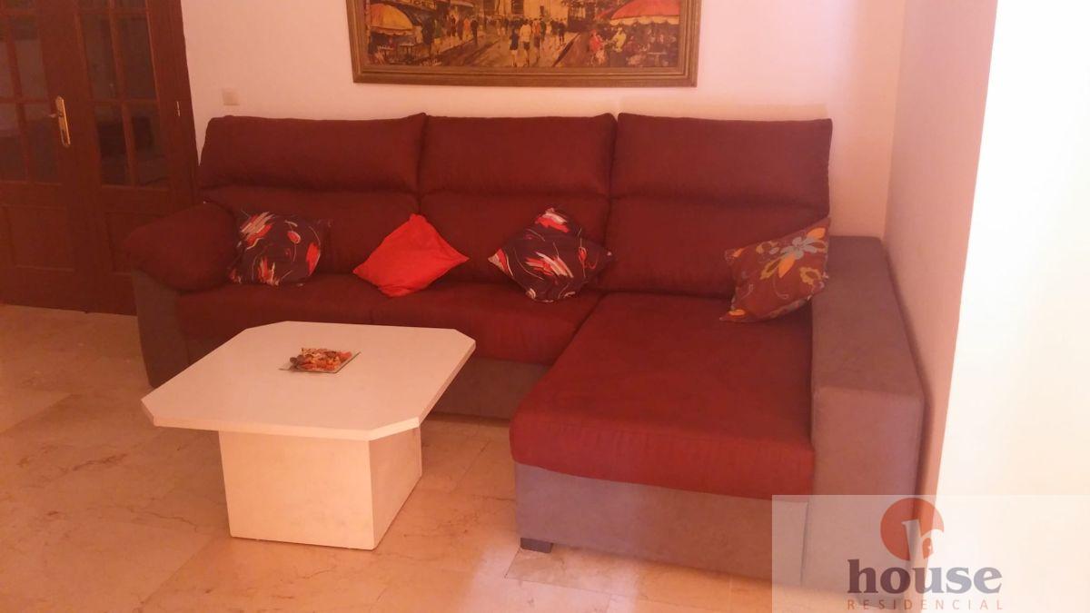 For sale of flat in Córdoba