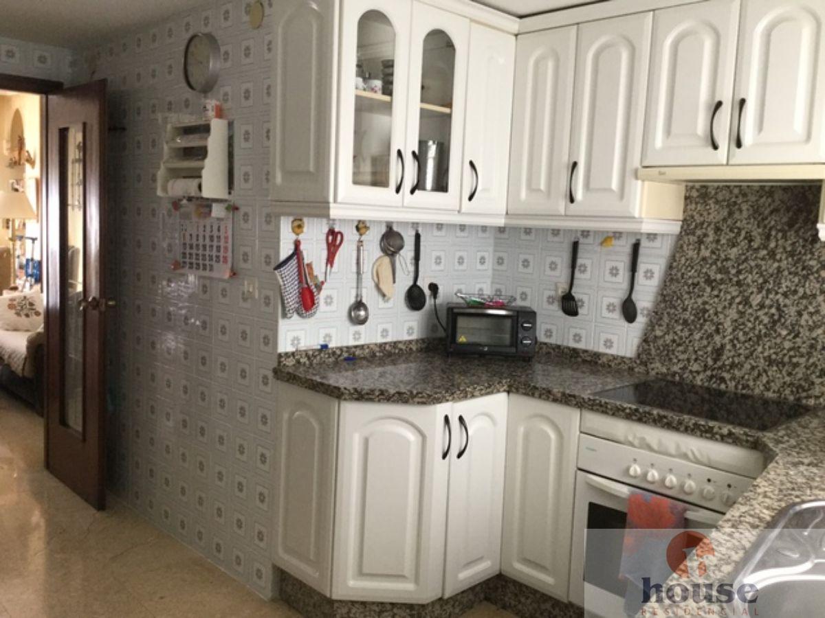 For sale of flat in Córdoba