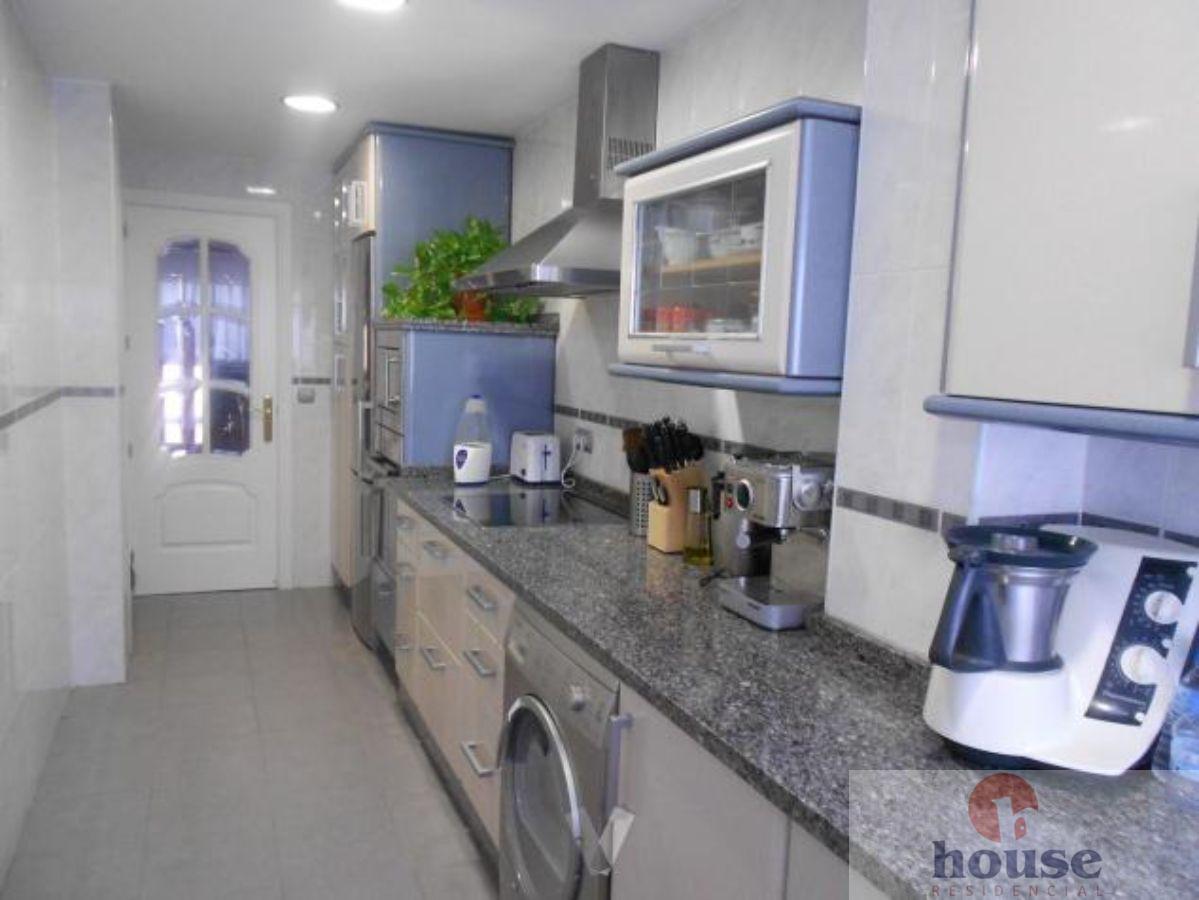 For sale of flat in Córdoba