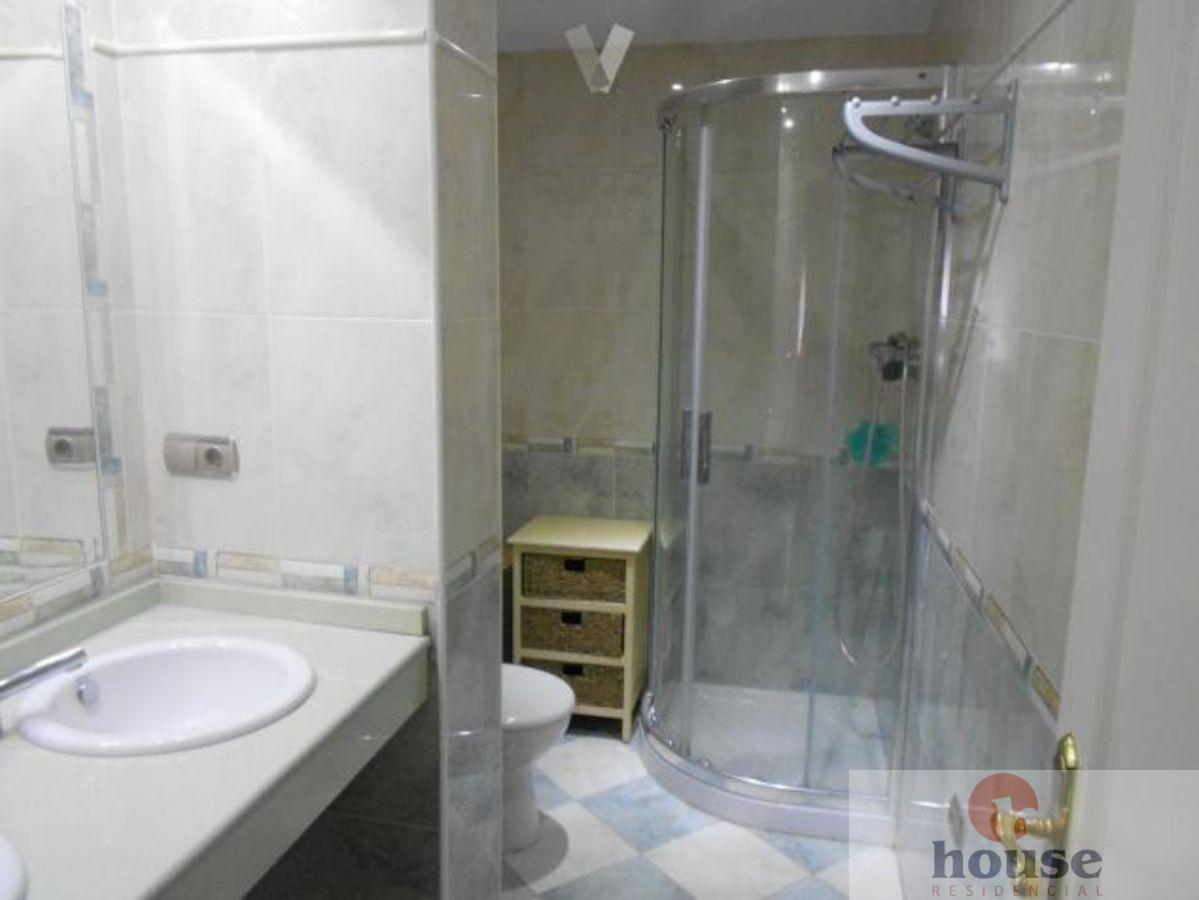 For sale of flat in Córdoba