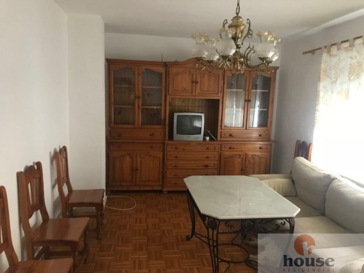 For rent of commercial in Córdoba