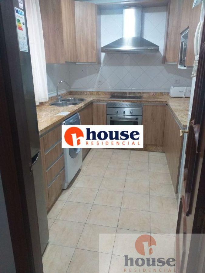 For sale of flat in Córdoba