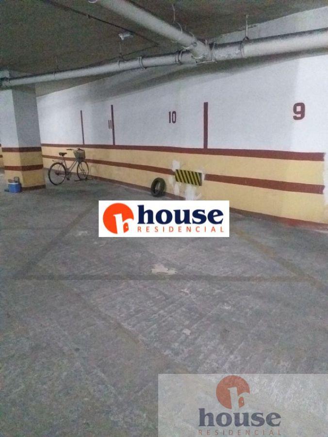 For sale of flat in Córdoba