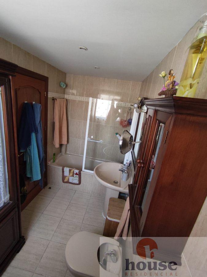 For sale of flat in Córdoba