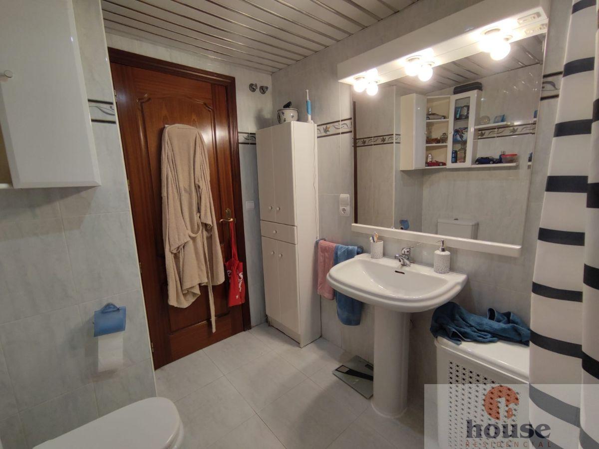 For sale of flat in Córdoba