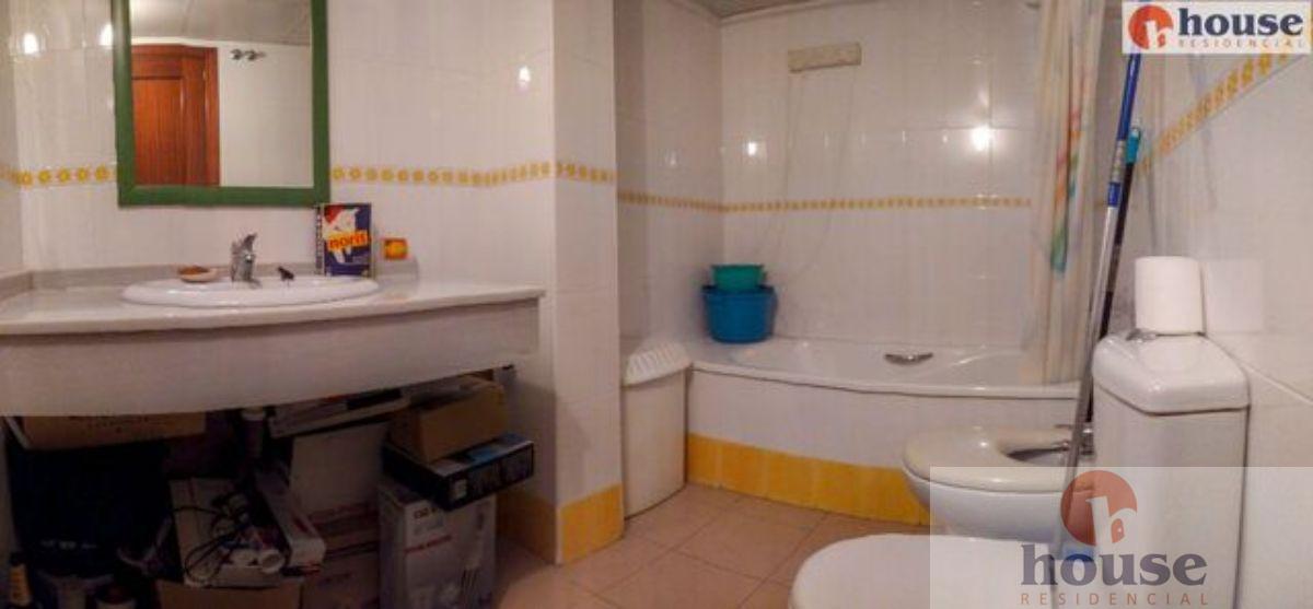 For sale of flat in Córdoba